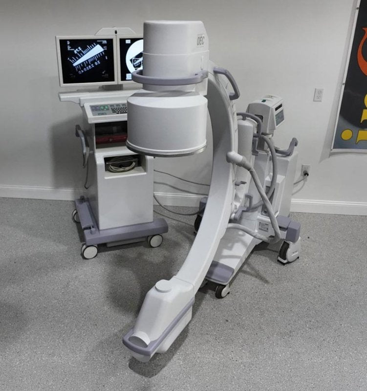 2004 GE OEC 9800 12'' C - ARM - inCAV Medical Imaging Equipment