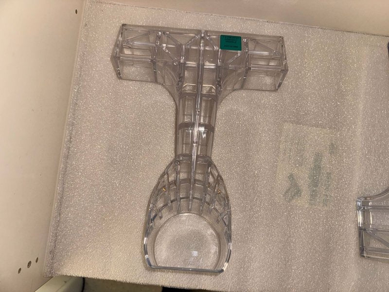 2015 Hologic Selenia Dimensions Mammography - inCAV Medical Imaging Equipment