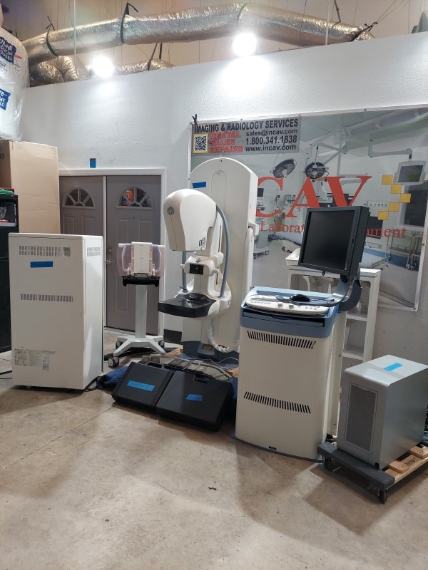 2016 GE SENOGRAPHE SENOCLAIRE 3D Mammo With Updated Worksation and Reconstruction PC - inCAV Medical Imaging Equipment
