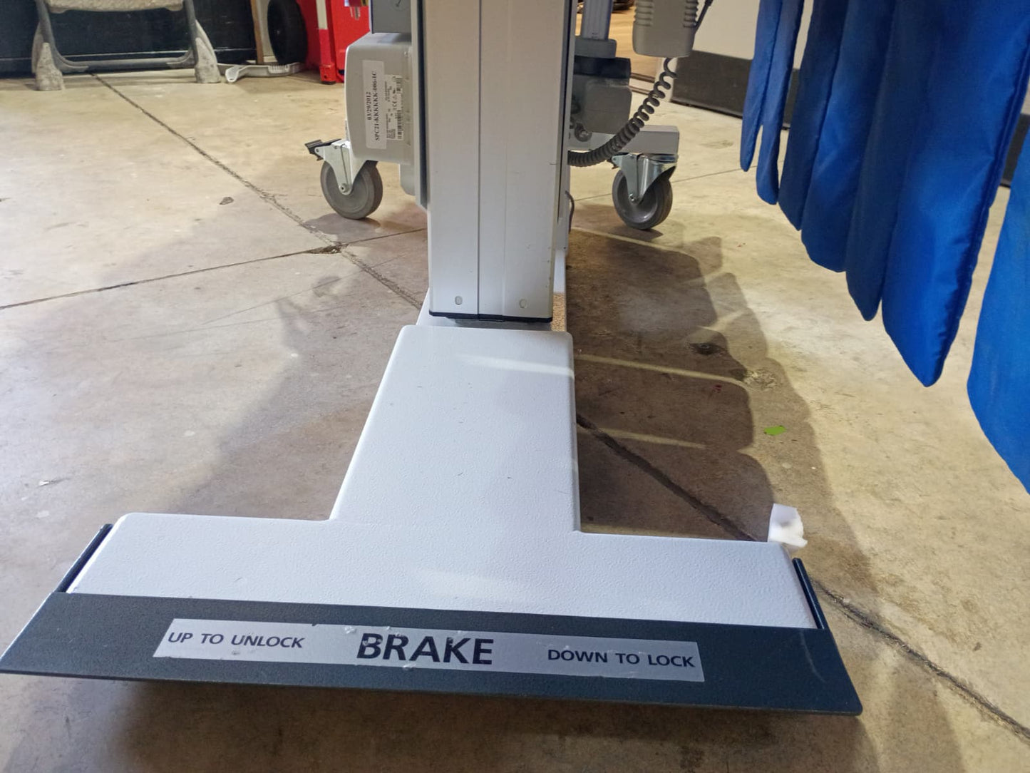 Durabuilt 8000 HLTEC Pain Management Table