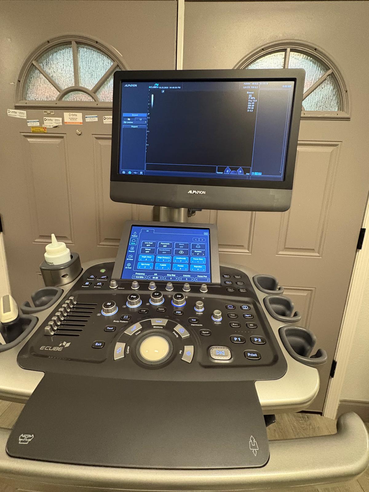 Alpinion E-CUBE 15 Ultrasound System with L8-17X Transd. – 2018