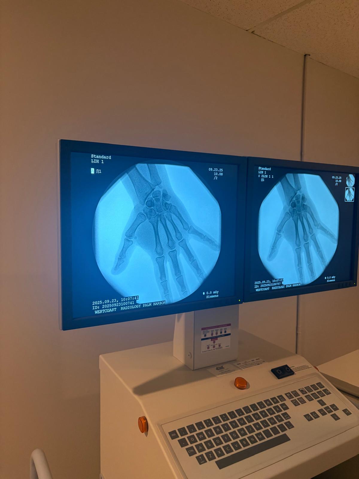 Siemens SIREMOBIL Compact L 2012 3rd Generation with LCD Monitors