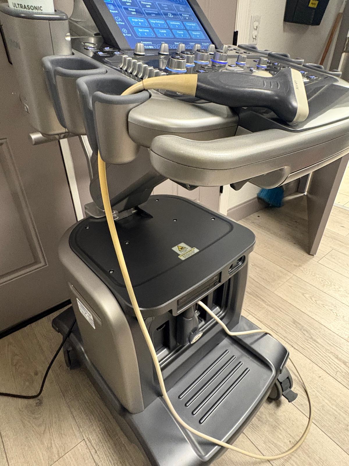 Alpinion E-CUBE 15 Ultrasound System with L8-17X Transd. – 2018