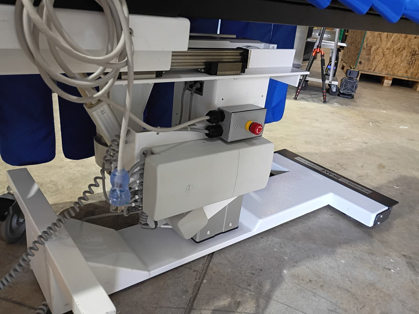 Durabuilt 8000 HLTEC Pain Management Table