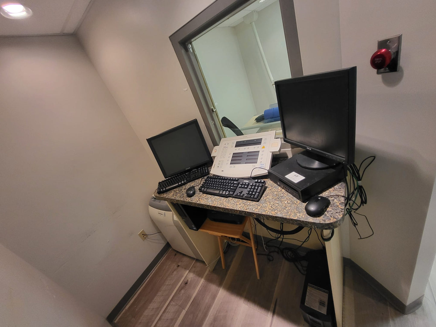 Phillips Digital Diagnost Radiography   C90 Rad Room System