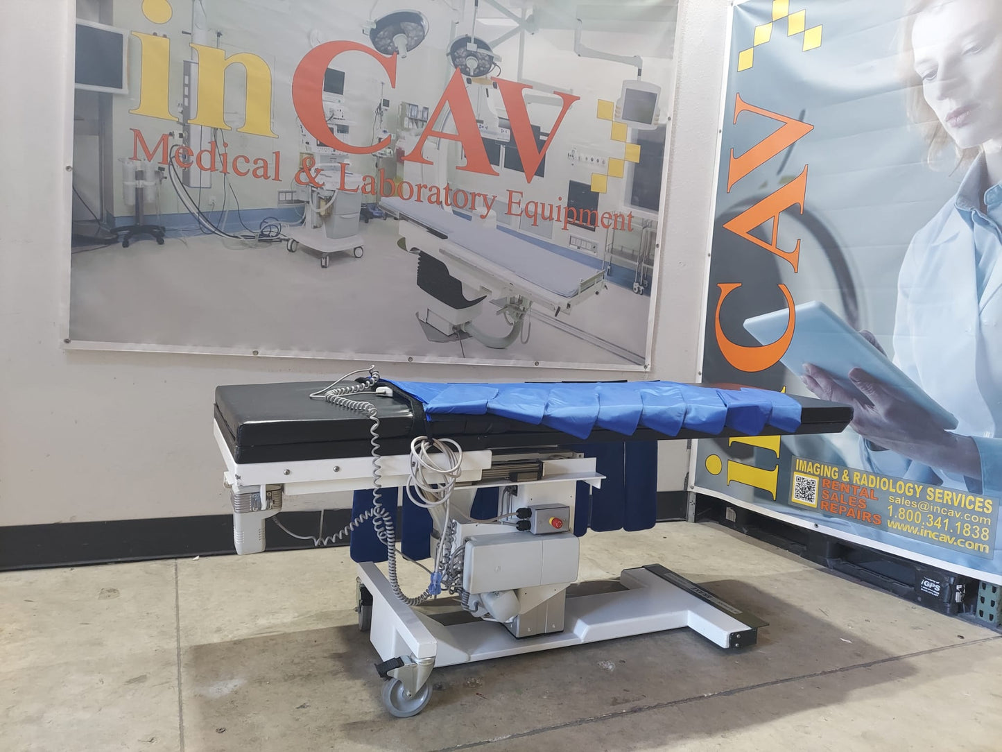 Durabuilt 8000 HLTEC Pain Management Table