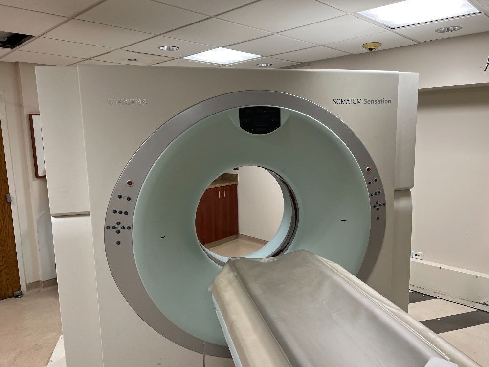 2006 Siemens Sensation 64 CT Scanner with NEW tube (only 520 Scand Seconds)