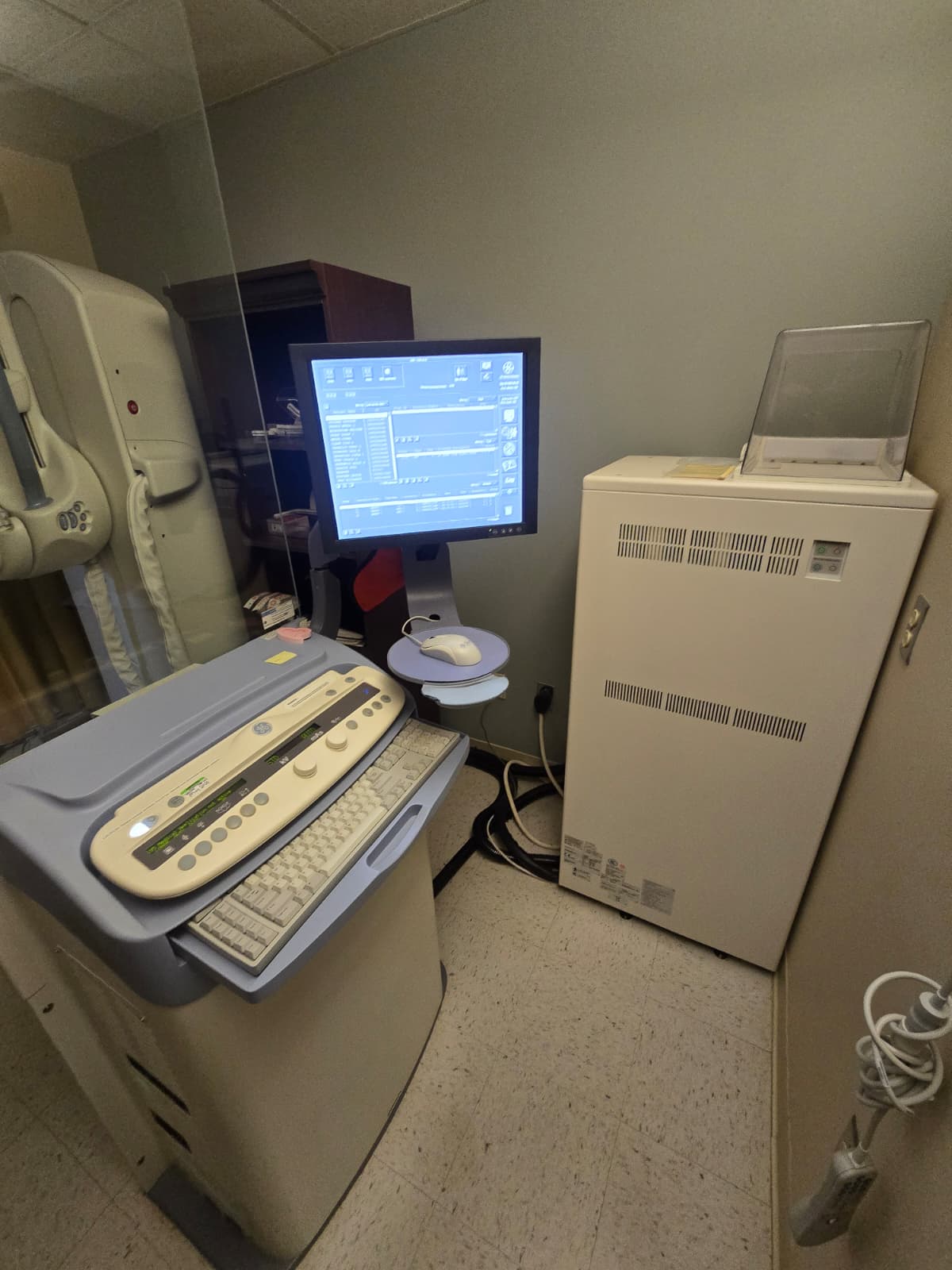 GE Senographe DS 2D Digital Mammo 2008