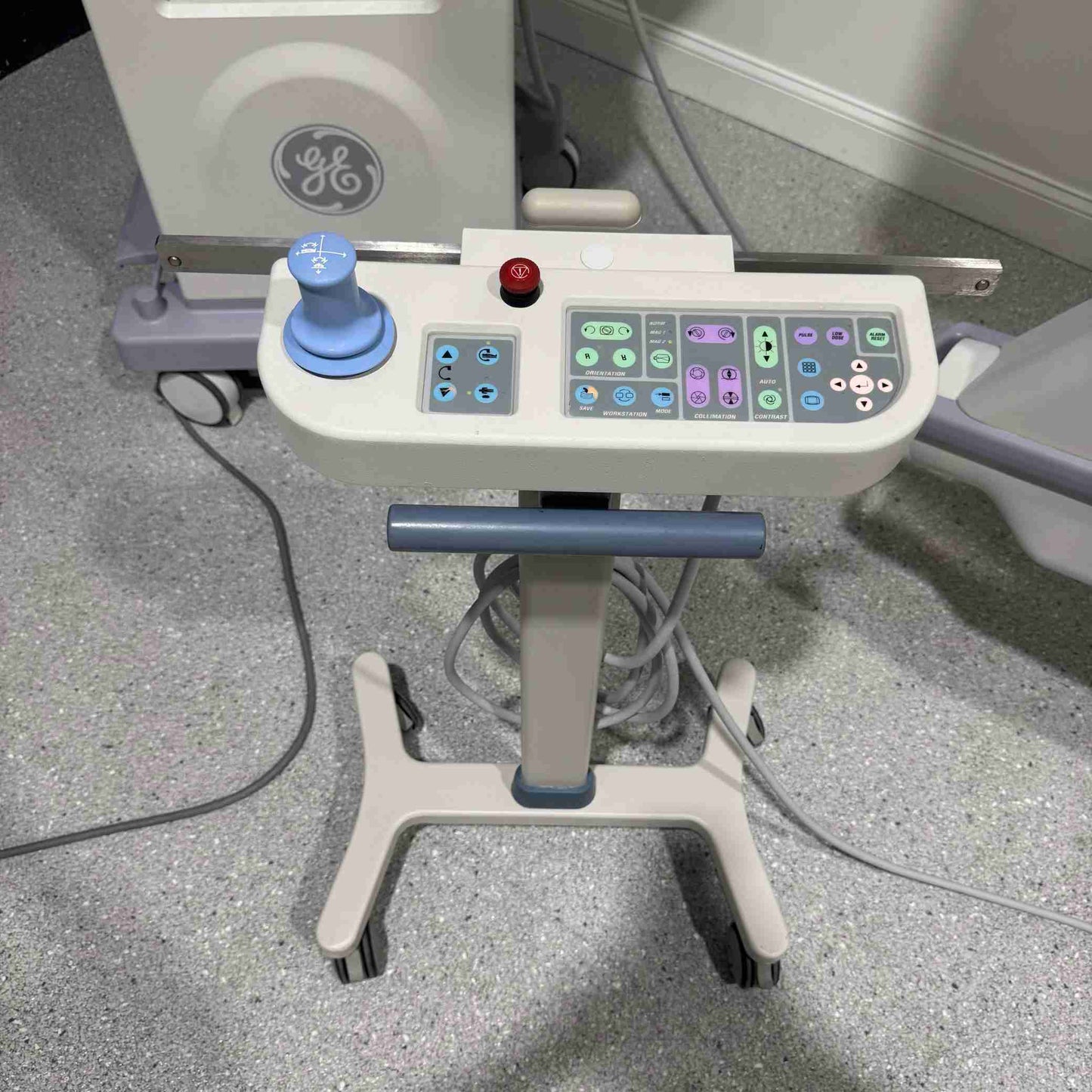 2014 GE OEC 9900 Elite Cardiac / Vascular Motorized C-Arm