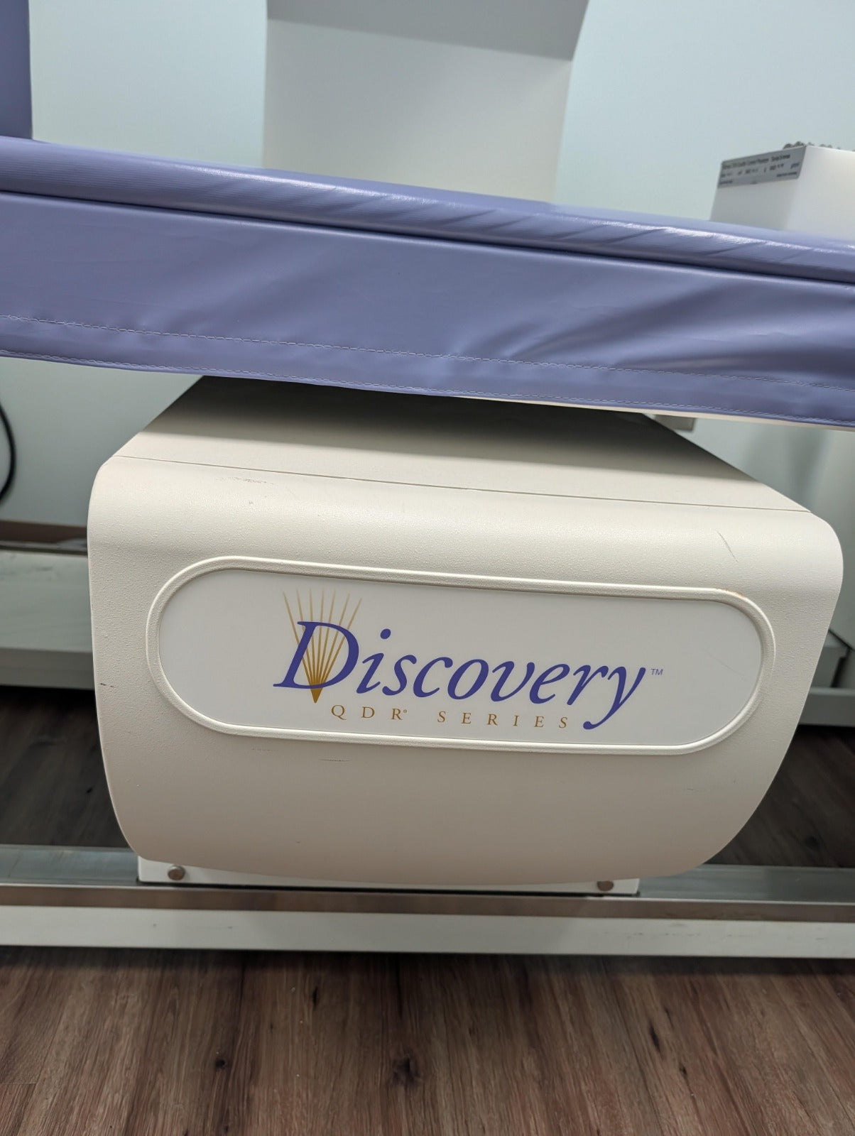 HOLOGIC Discovery QDR Series Bone Densitometer 2013