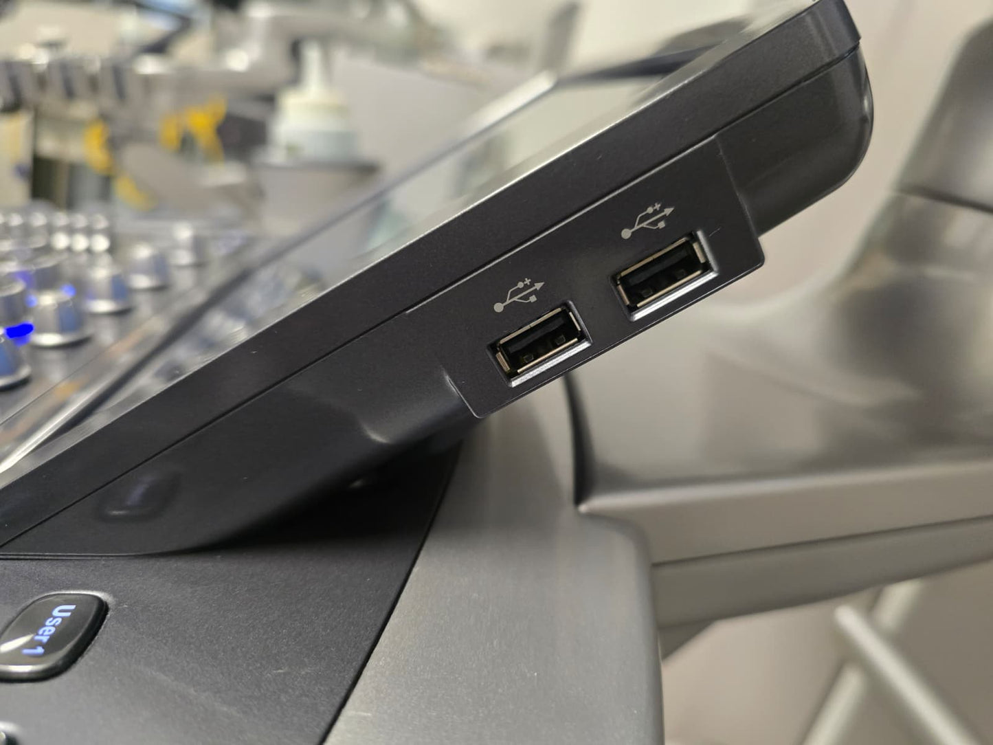 Alpinion E-CUBE 15 Ultrasound System with L8-17X Transd. – 2018