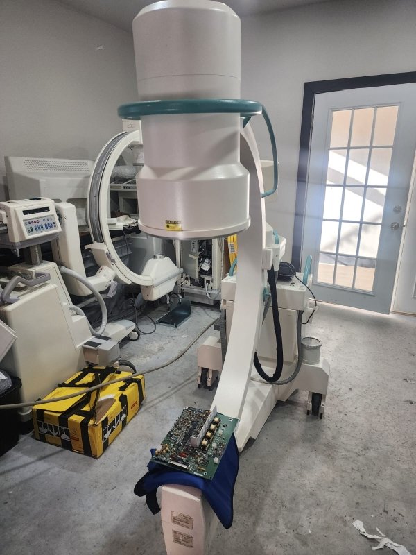 Copy of ZIEHM Vista C - arm with double monitor screen - inCAV Medical Imaging Equipment