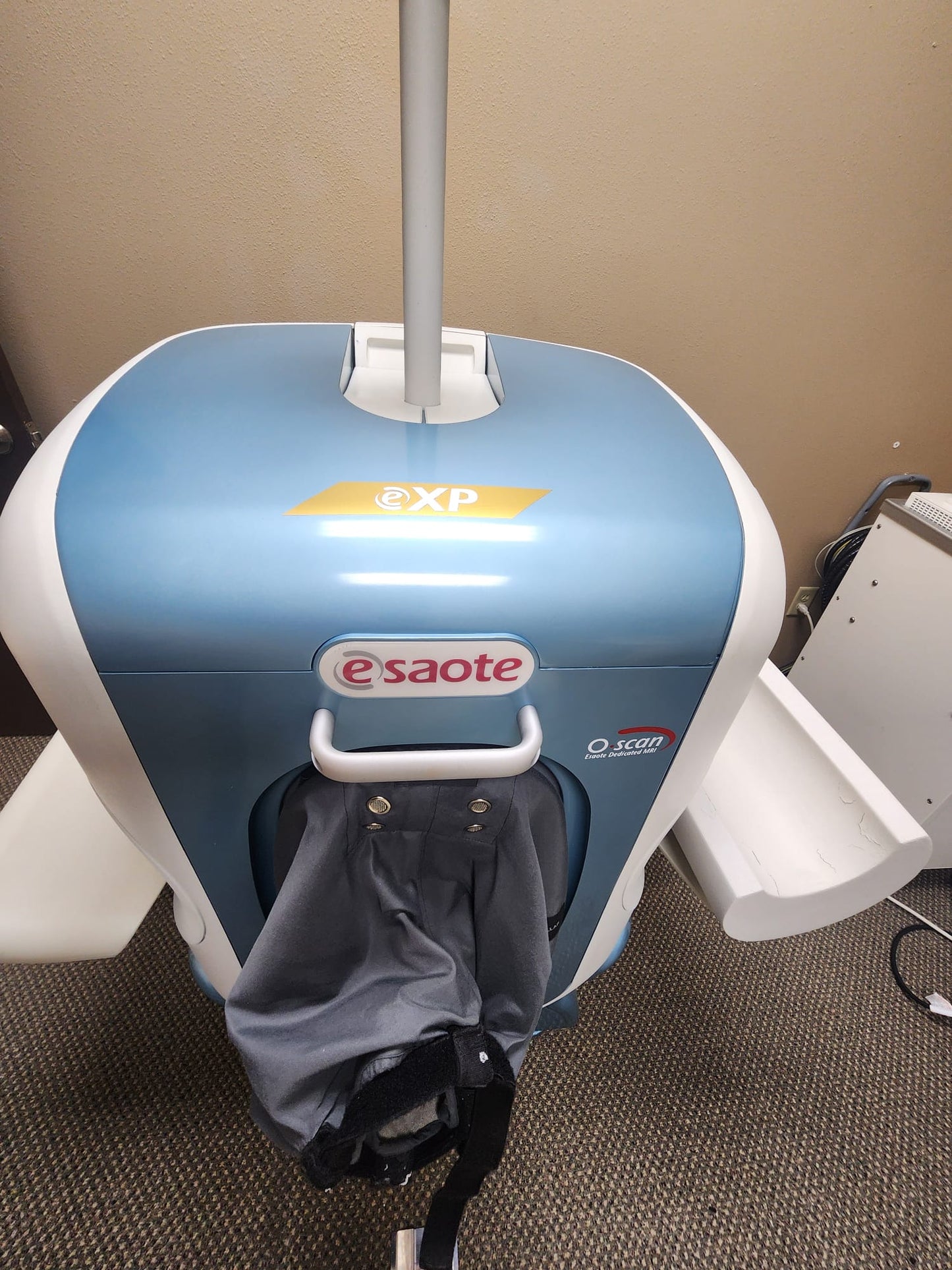 ESAOTE O-SCAN eXP 2012 - Dedicate MRI for Extremities – inCAV Medical ...