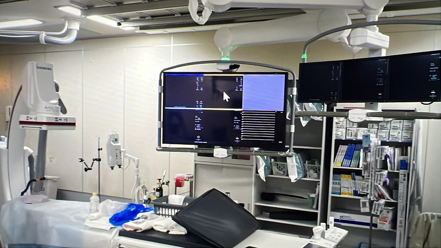 Siemens ARTIS Q.zen Biplane Angiography System – 2016