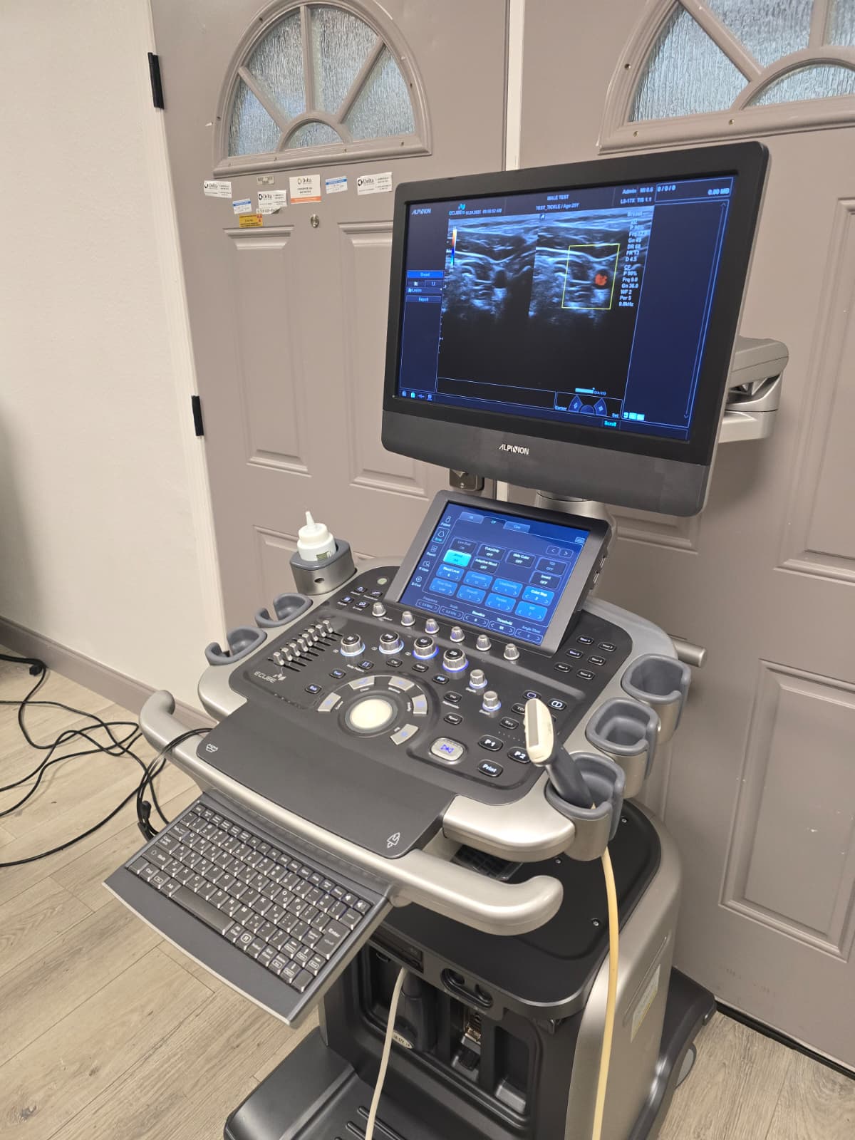 Alpinion E-CUBE 15 Ultrasound System with L8-17X Transd. – 2018