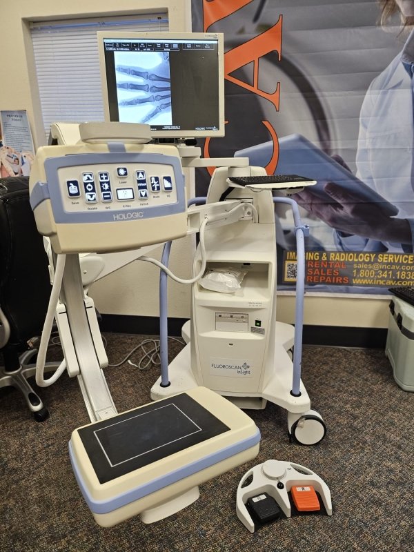 Fluoroscan Insight FD Mini C - Arm - inCAV Medical Imaging Equipment