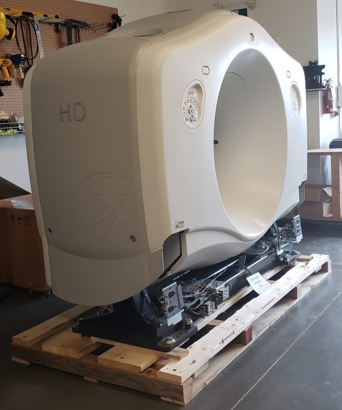 GE CT Discovery CT750 HD GT2000 CT SCANNER 64 slides - Tube: 2019 - inCAV Medical Imaging Equipment