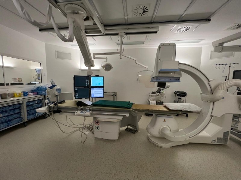 GE Innova 4100 IQ Cath Lab / Angio system - inCAV Medical Imaging Equipment