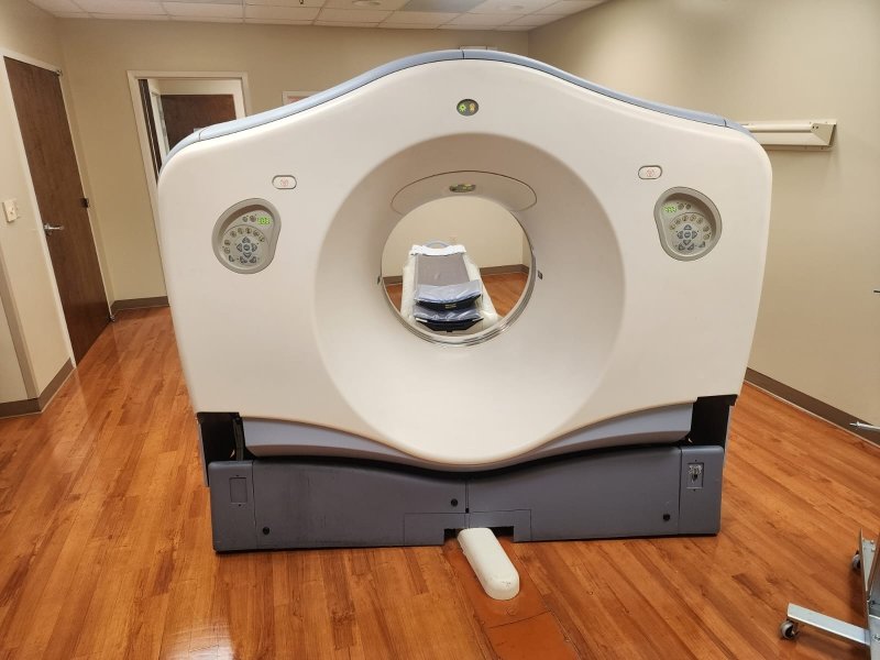 GE LightSpeed 16 Slice CT Scanner - inCAV Medical Imaging Equipment