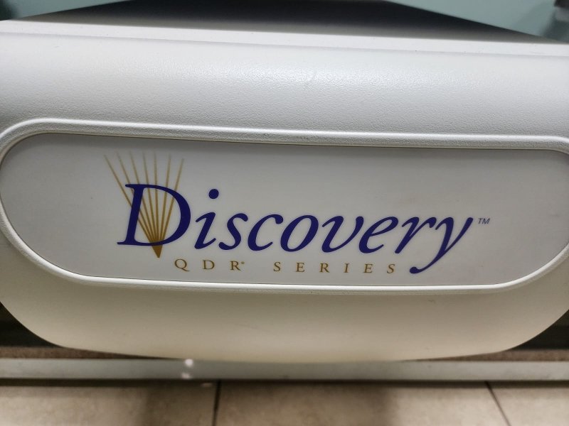 HOLOGIC Discovery QDR Series Bone Densitometer - inCAV Medical Imaging Equipment