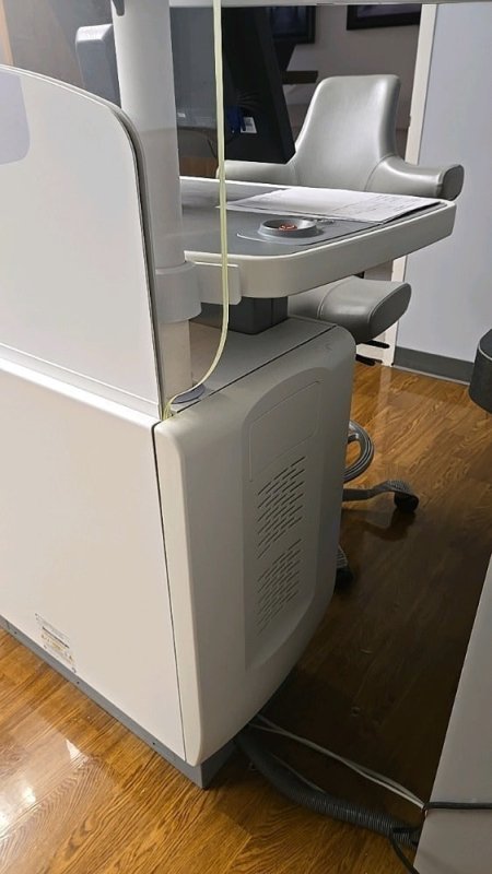HOLOGIC SELENIA DIMENSIONS 3D DIGITAL Mammo System 2018 - inCAV Medical Imaging Equipment