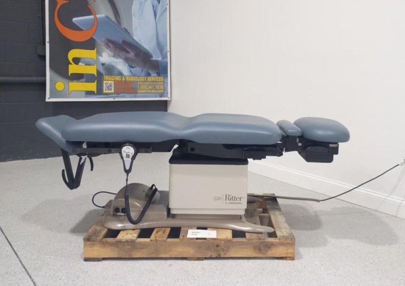 Midmark Ritter 230 Universal Power Procedure Table - inCAV Medical Imaging Equipment