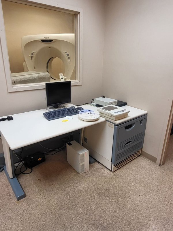Philips MX8000 4 Slice CT Scanner - inCAV Medical Imaging Equipment