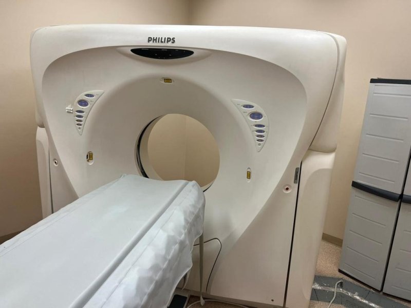 Philips MX8000 4 Slice CT Scanner - inCAV Medical Imaging Equipment