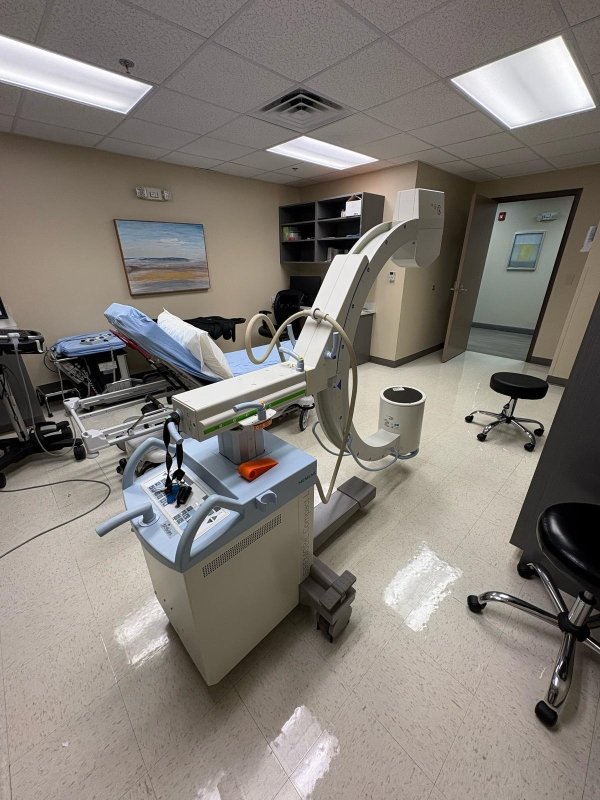 Siemens SIREMOBIL Compact L 2015 3rd Generation with LCD Monitors - inCAV Medical Imaging Equipment