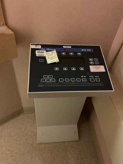 2004 DELL MEDICAL RAD - ROOM - Floor Stand - inCAV Medical Imaging Equipment