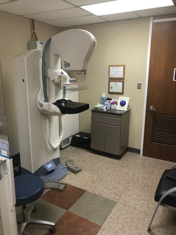 2011 GE Senographe Essential Mammography - inCAV Medical Imaging Equipment