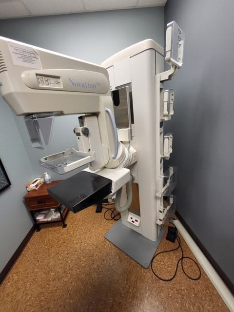 2011 Siemens Mammomat Novation DR - inCAV Medical Imaging Equipment