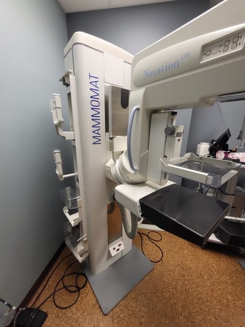 2011 Siemens Mammomat Novation DR - inCAV Medical Imaging Equipment
