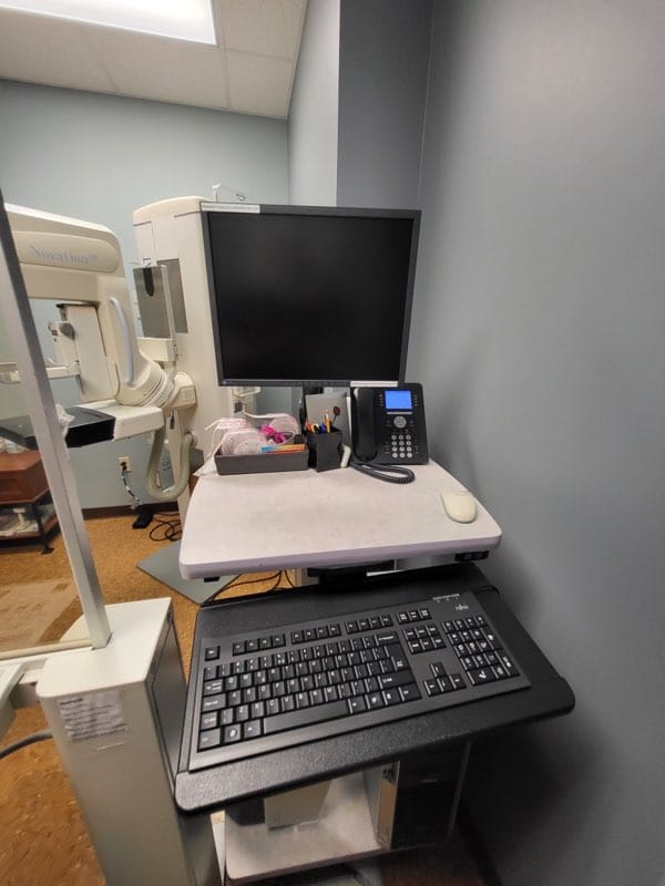 2011 Siemens Mammomat Novation DR - inCAV Medical Imaging Equipment