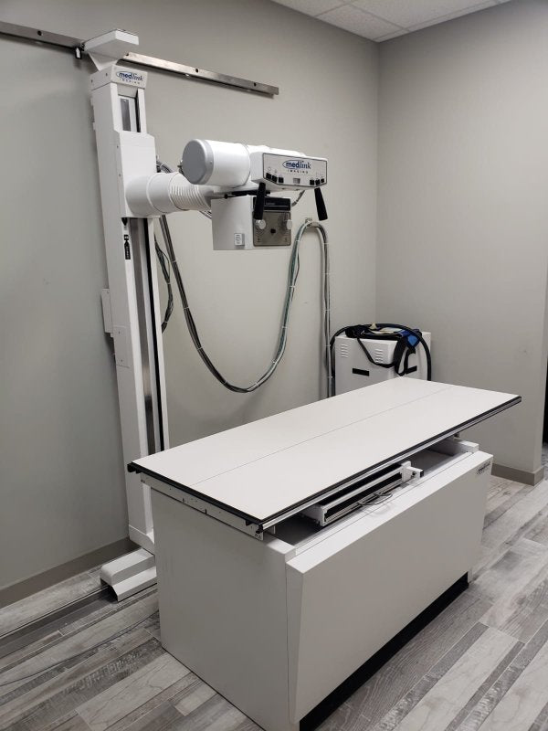 2014 SUMMIT - MEDLINK RAD - ROOM - Floor Stand with Toshiba Tube - inCAV Medical Imaging Equipment