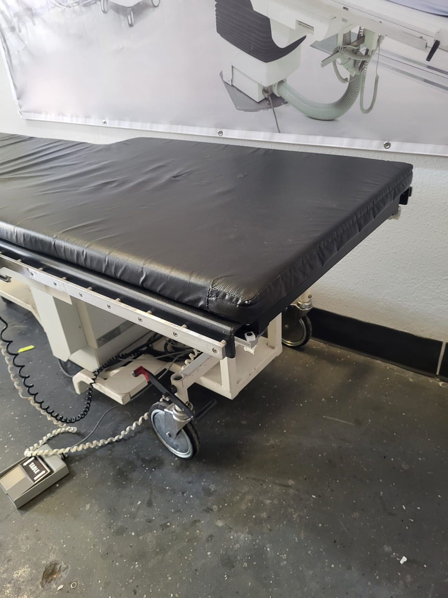 BETA MEDICAL C-Arm/ Vascular Surgery Cardiac catheterization Table wit ...