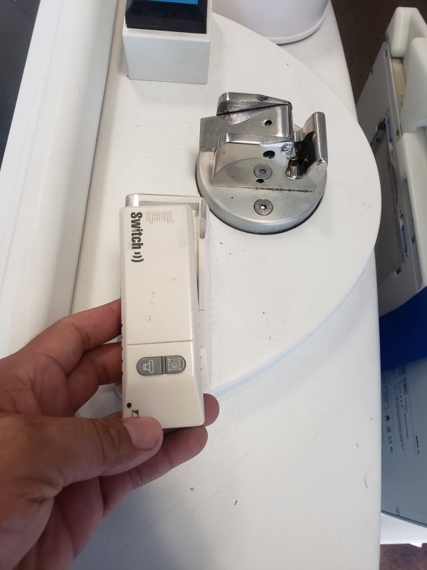 AGFA DX - D100 DIGITAL DR PORTABLE X - RAY with WIRELESS Flat Panel Detector - inCAV Medical Imaging Equipment