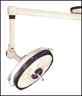 Amsco Quantum Sq240 Surgical Lights - inCAV Medical Imaging Equipment