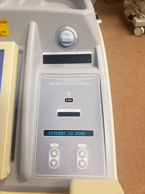 GE AMX DEFINIUM 700 Digital X - ray Portable with Flat Pannel Detector 14x17 - inCAV Medical Imaging Equipment