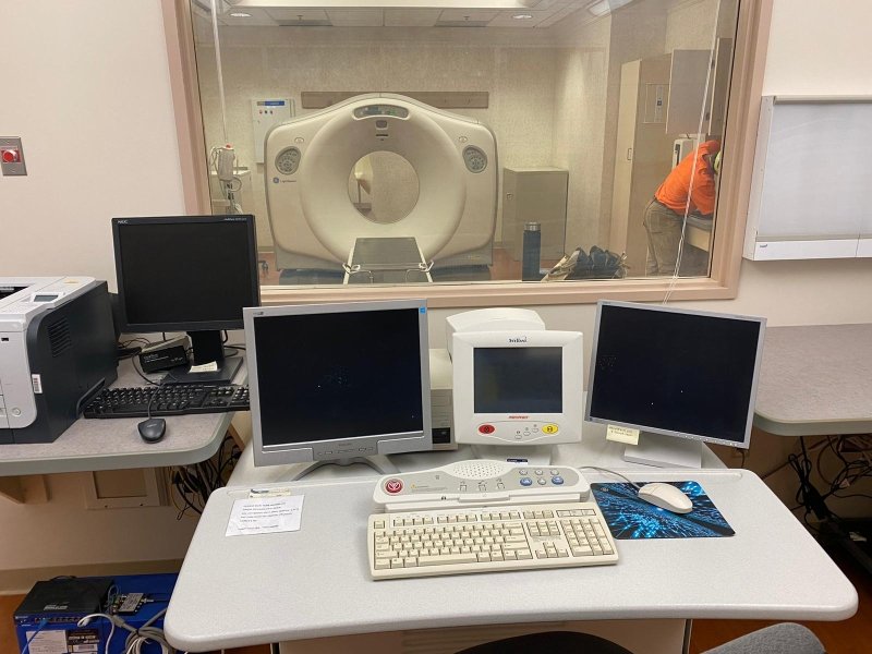 GE LightSpeed QXi 4 Slice CT Scanner - inCAV Medical Imaging Equipment