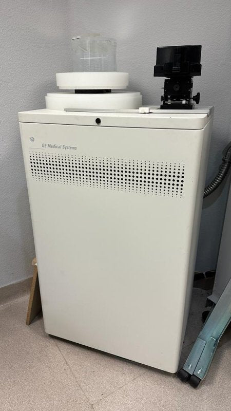 GE Lightspeed Ultra 8 SLICES Gold Seal 2011 with 2021 Tube - inCAV Medical Imaging Equipment