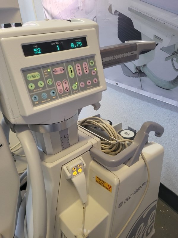 GE OEC 9800 PLUS ESP C - ARM Year 2004 - inCAV Medical Imaging Equipment