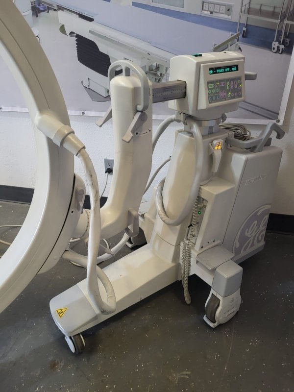 GE OEC 9800 PLUS VASCULAR C - ARM with FLAT Pannel LCD UPGRADE - 12 Inches IIS - inCAV Medical Imaging Equipment