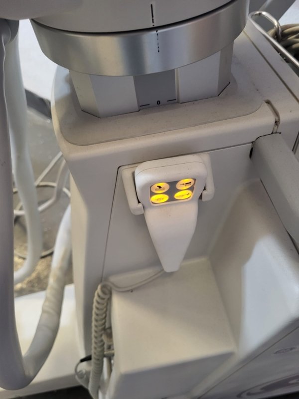 GE OEC 9800 PLUS VASCULAR C - ARM with FLAT Pannel LCD UPGRADE - 12 Inches IIS - inCAV Medical Imaging Equipment