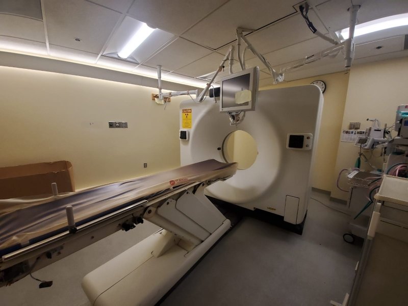 GE QX/I 4 Slice CT Scanner - inCAV Medical Imaging Equipment