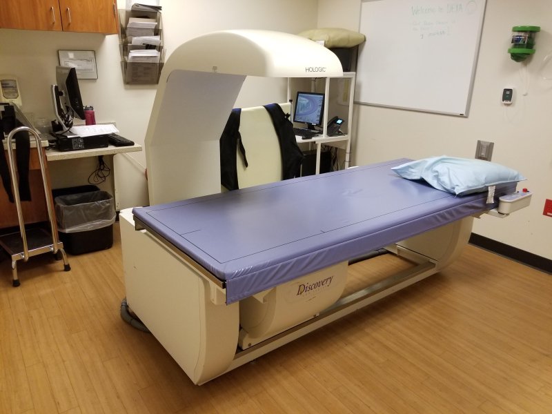 HOLOGIC Discovery W series 2013 Bone Densitometer - inCAV Medical Imaging Equipment