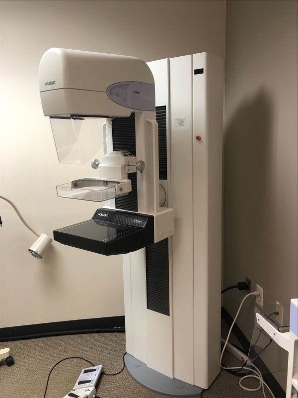 HOLOGIC SELENIA DIGITAL Mammo System 2007 - inCAV Medical Imaging Equipment
