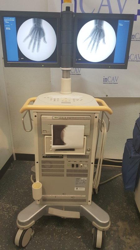 Philips BV Pulsera C - ARM 2007 3rd Generation Flat LCD Screen with Vascular Package 12 Inches IIS - inCAV Medical Imaging Equipment