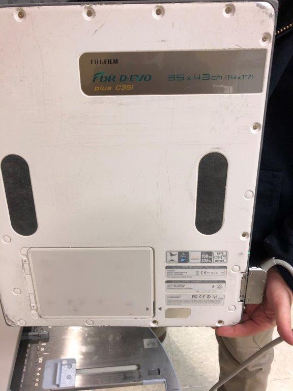 SIEMENS MUTIX FULL DIGITAL RAD - ROOM 2013 with FUJI Wiress DR Plate - inCAV Medical Imaging Equipment