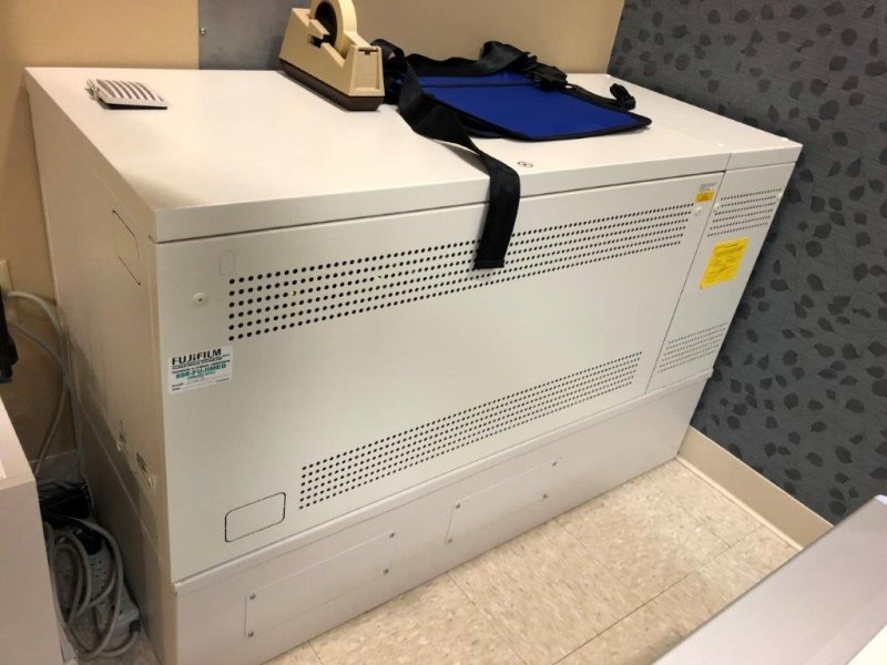 SIEMENS MUTIX FULL DIGITAL RAD - ROOM 2013 with FUJI Wiress DR Plate - inCAV Medical Imaging Equipment